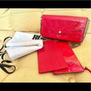 AUTHENTIC Louis Vuitton pochette felicie vernis red